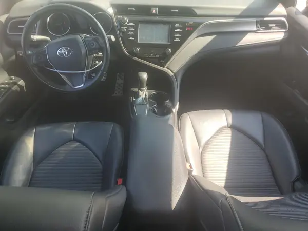 4T1B11HK2KU268220 2019 TOYOTA CAMRY - Image 8