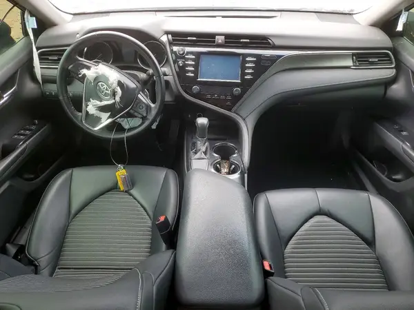4T1B11HK2KU268573 2019 TOYOTA CAMRY - Image 8