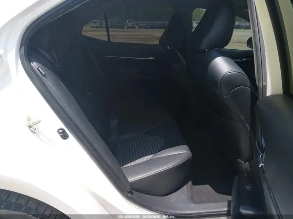 4T1B11HK2KU268685 2019 TOYOTA CAMRY - Image 8