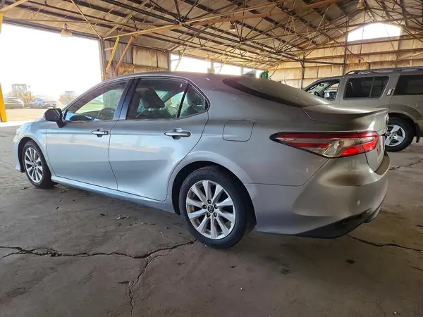 4T1B11HK2KU269156 2019 TOYOTA CAMRY - Image 2