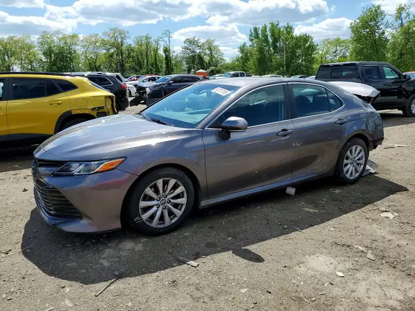 4T1B11HK2KU270064 2019 TOYOTA CAMRY - Image 1