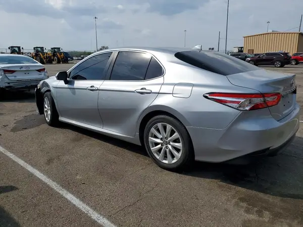 4T1B11HK2KU270243 2019 TOYOTA CAMRY - Image 2