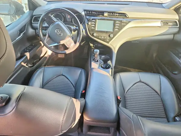 4T1B11HK2KU271702 2019 TOYOTA CAMRY - Image 8