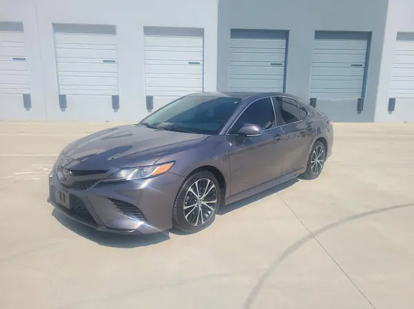 4T1B11HK2KU272218 2019 TOYOTA CAMRY - Image 2