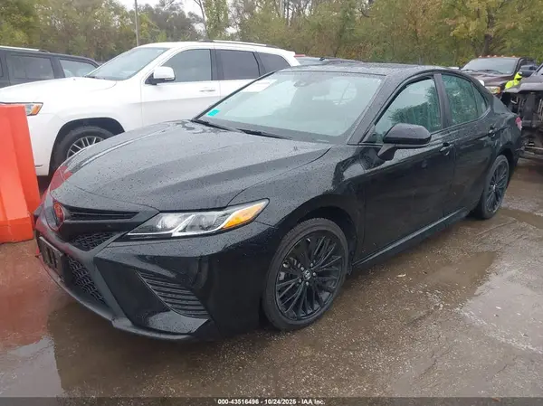 4T1B11HK2KU275961 2019 TOYOTA CAMRY - Image 2