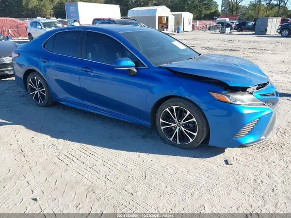 4T1B11HK2KU278102 2019 TOYOTA CAMRY - Image 1