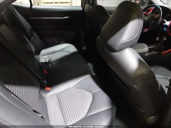 4T1B11HK2KU281193 2019 TOYOTA CAMRY - Image 8