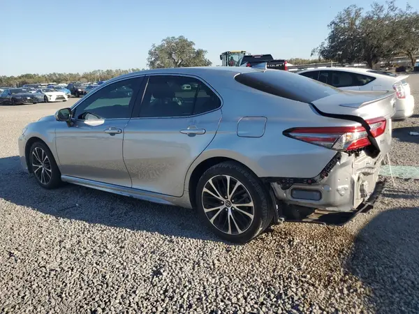 4T1B11HK2KU281744 2019 TOYOTA CAMRY - Image 2
