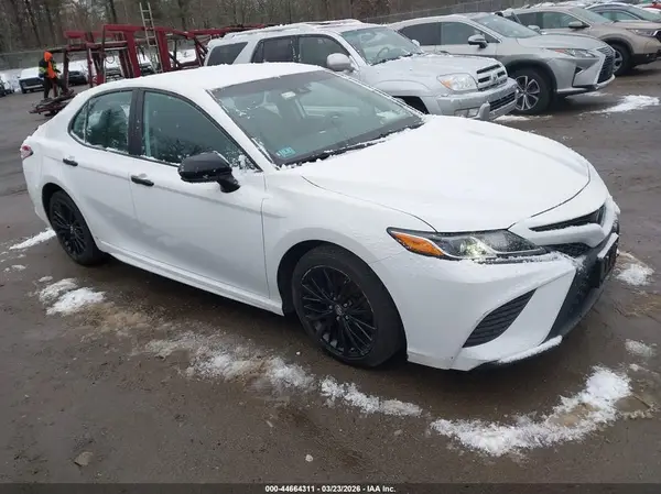 4T1B11HK2KU284613 2019 TOYOTA CAMRY - Image 1