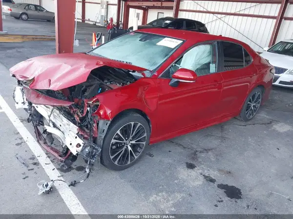 4T1B11HK2KU296387 2019 TOYOTA CAMRY - Image 2
