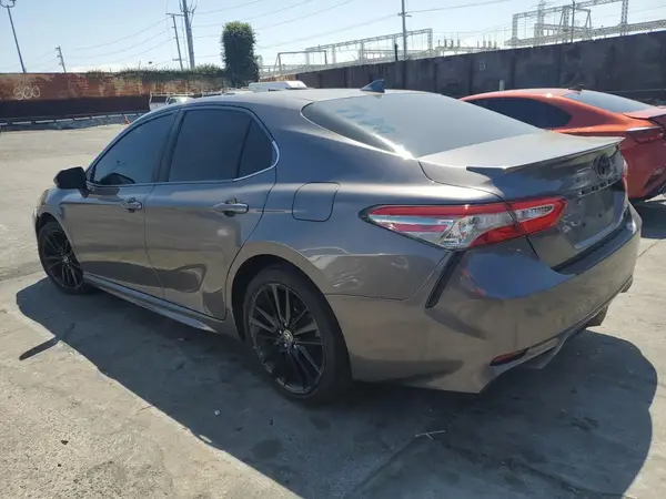 4T1B11HK2KU296521 2019 TOYOTA CAMRY - Image 2
