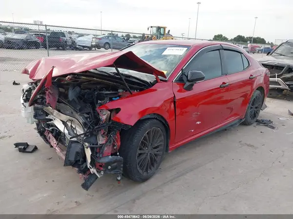 4T1B11HK2KU298172 2019 TOYOTA CAMRY - Image 2