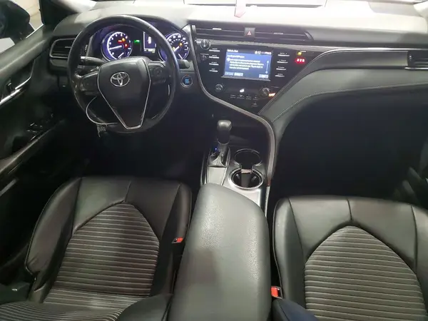4T1B11HK2KU680413 2019 TOYOTA CAMRY - Image 8