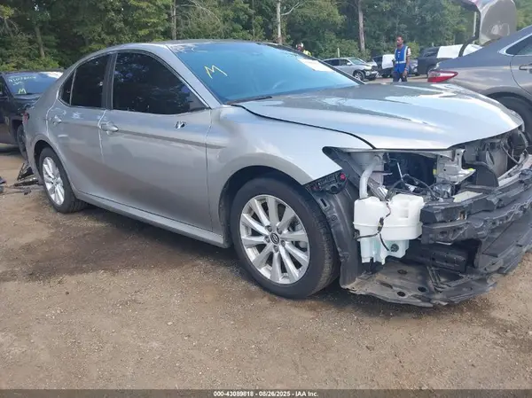 4T1B11HK2KU688740 2019 TOYOTA CAMRY - Image 1