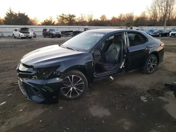 4T1B11HK2KU694845 2019 TOYOTA CAMRY - Image 1