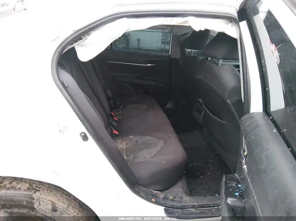 4T1B11HK2KU695588 2019 TOYOTA CAMRY - Image 8