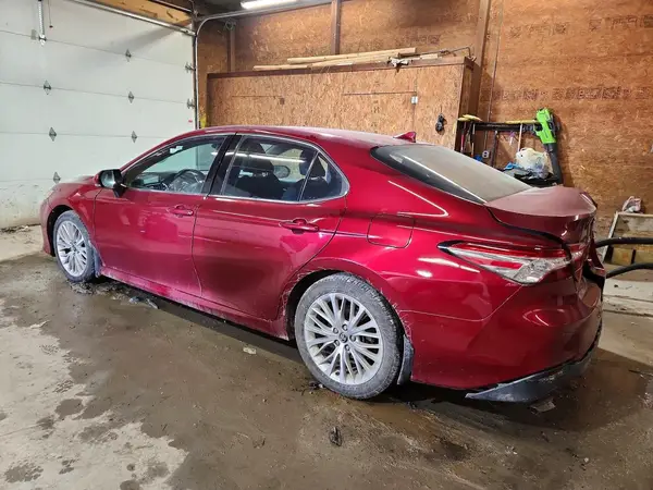 4T1B11HK2KU696076 2019 TOYOTA CAMRY - Image 2