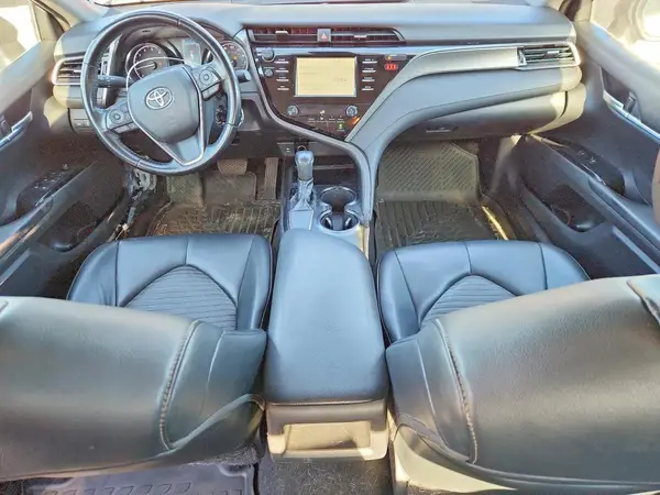 4T1B11HK2KU698295 2019 TOYOTA CAMRY - Image 8