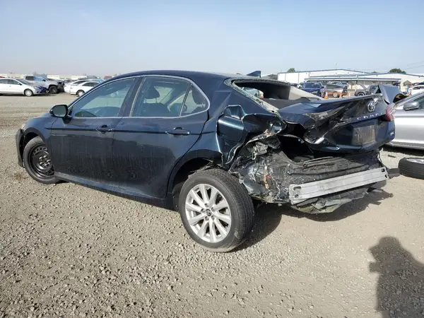 4T1B11HK2KU700742 2019 TOYOTA CAMRY - Image 2