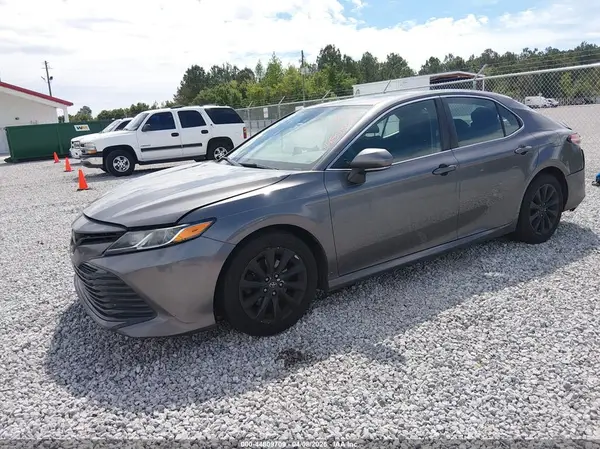 4T1B11HK2KU705133 2019 TOYOTA CAMRY - Image 2