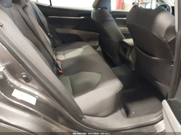 4T1B11HK2KU711904 2019 TOYOTA CAMRY - Image 8