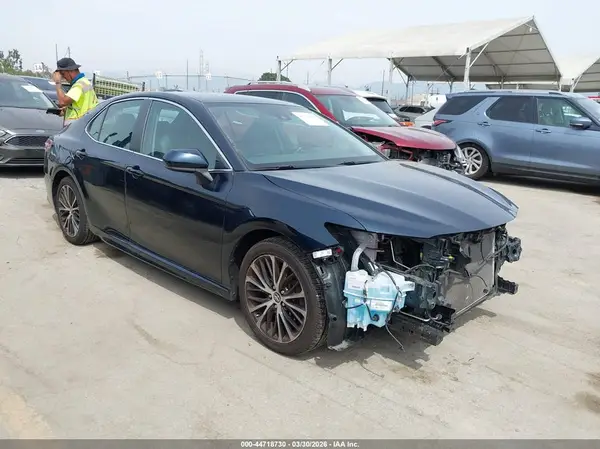 4T1B11HK2KU712244 2019 TOYOTA CAMRY - Image 1