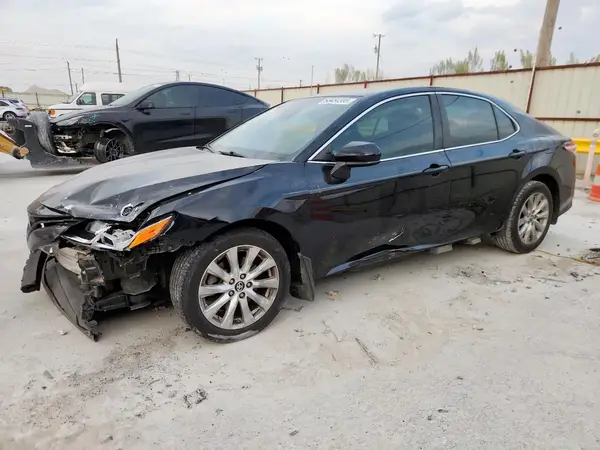 4T1B11HK2KU712521 2019 TOYOTA CAMRY - Image 1