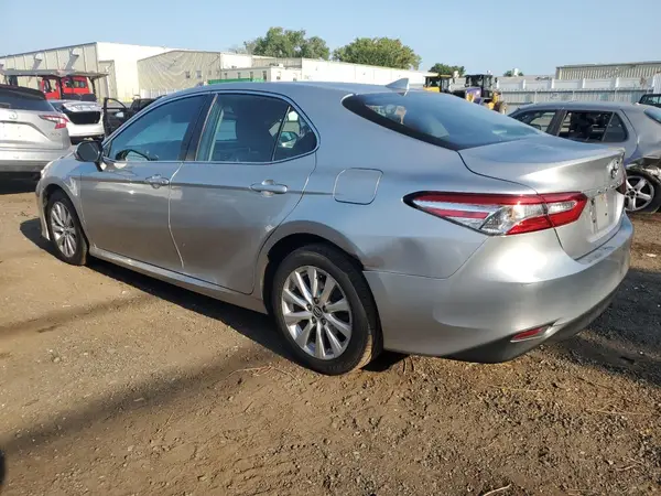 4T1B11HK2KU712731 2019 TOYOTA CAMRY - Image 2