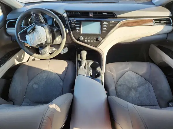 4T1B11HK2KU715502 2019 TOYOTA CAMRY - Image 8
