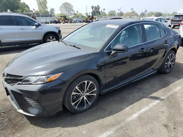 4T1B11HK2KU719324 2019 TOYOTA CAMRY - Image 1
