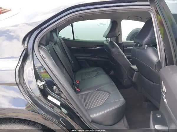 4T1B11HK2KU723986 2019 TOYOTA CAMRY - Image 8