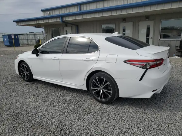 4T1B11HK2KU724006 2019 TOYOTA CAMRY - Image 2