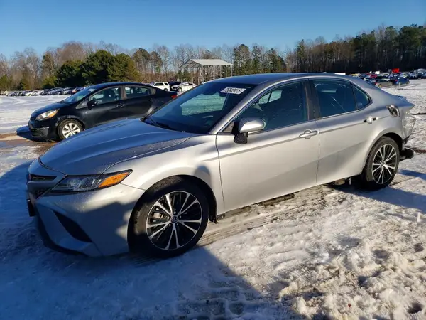 4T1B11HK2KU726578 2019 TOYOTA CAMRY - Image 1
