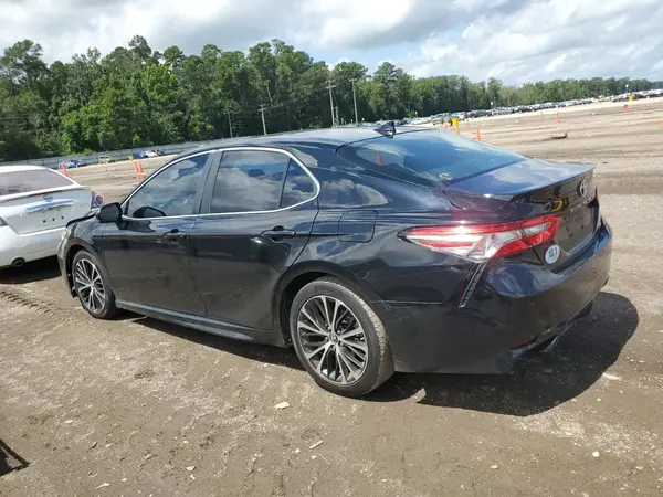 4T1B11HK2KU727827 2019 TOYOTA CAMRY - Image 2