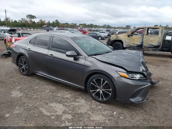 4T1B11HK2KU728878 2019 TOYOTA CAMRY - Image 1