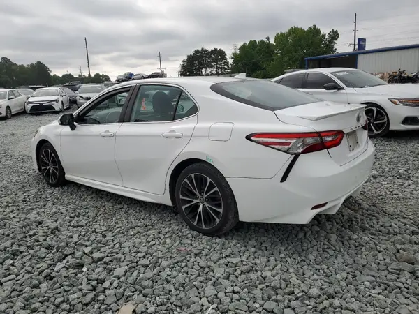 4T1B11HK2KU730498 2019 TOYOTA CAMRY - Image 2