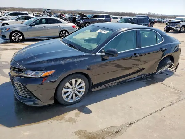 4T1B11HK2KU730758 2019 TOYOTA CAMRY - Image 1