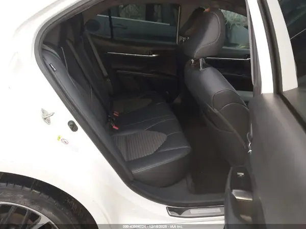 4T1B11HK2KU731358 2019 TOYOTA CAMRY - Image 8