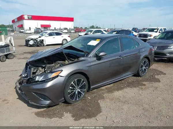 4T1B11HK2KU736804 2019 TOYOTA CAMRY - Image 2