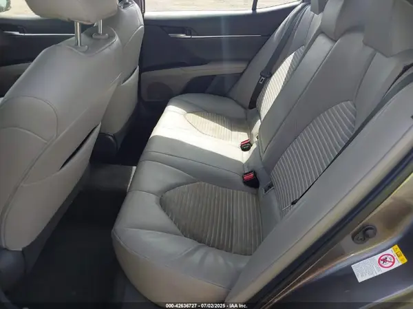4T1B11HK2KU736804 2019 TOYOTA CAMRY - Image 8