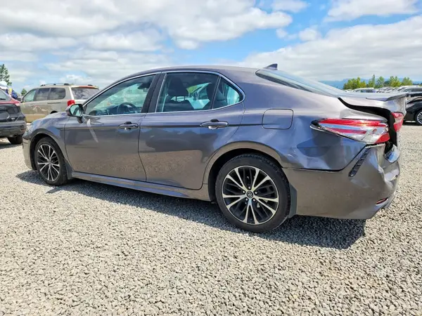 4T1B11HK2KU738097 2019 TOYOTA CAMRY - Image 2