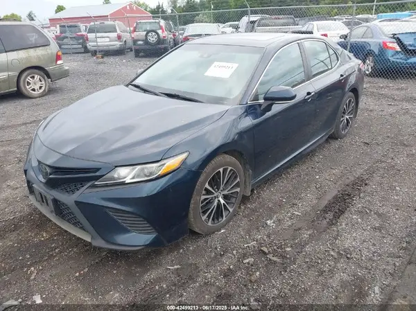 4T1B11HK2KU738133 2019 TOYOTA CAMRY - Image 2