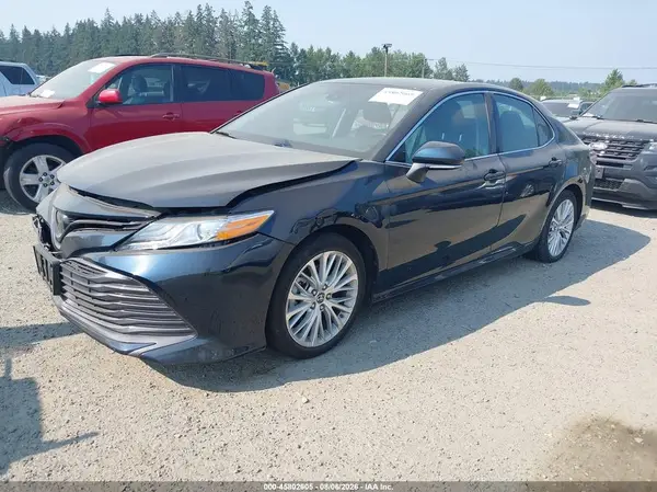 4T1B11HK2KU740660 2019 TOYOTA CAMRY - Image 2