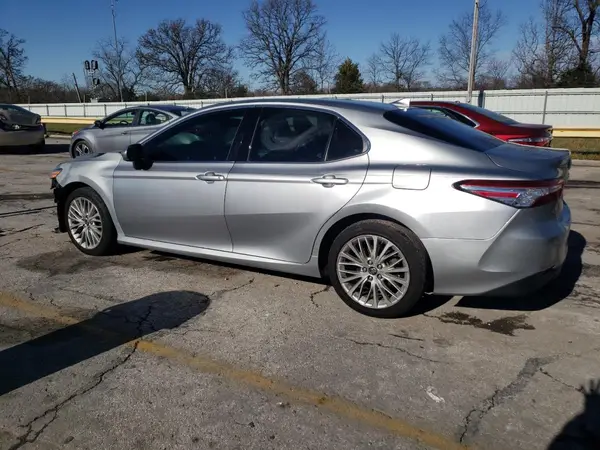 4T1B11HK2KU740755 2019 TOYOTA CAMRY - Image 2