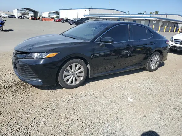 4T1B11HK2KU744210 2019 TOYOTA CAMRY - Image 1