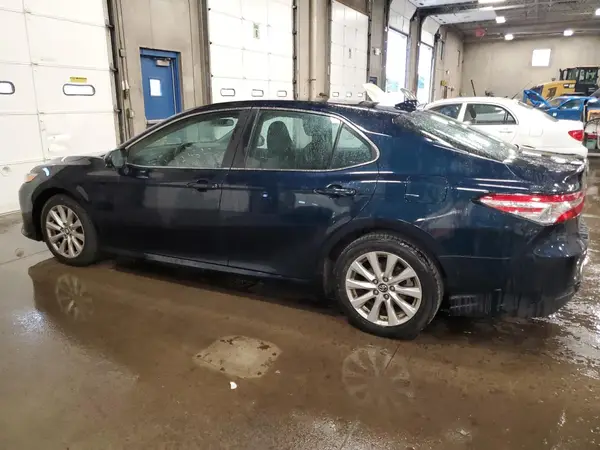 4T1B11HK2KU747396 2019 TOYOTA CAMRY - Image 2