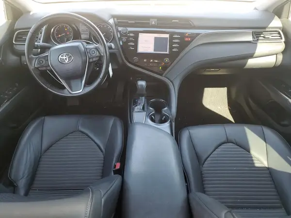 4T1B11HK2KU749004 2019 TOYOTA CAMRY - Image 8