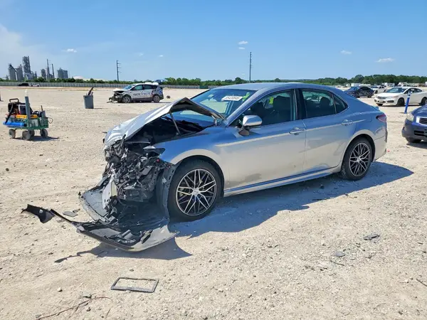 4T1B11HK2KU749438 2019 TOYOTA CAMRY - Image 1