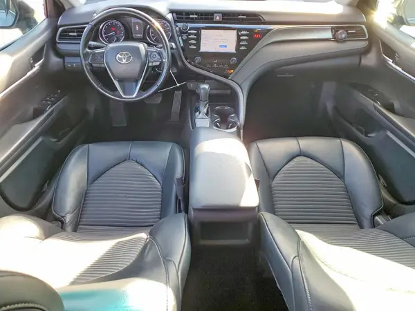 4T1B11HK2KU750198 2019 TOYOTA CAMRY - Image 8