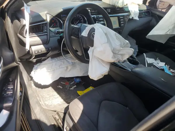 4T1B11HK2KU753585 2019 TOYOTA CAMRY - Image 8